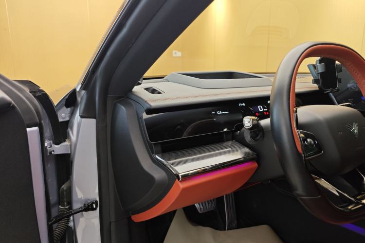 Used NETA S 2022 Extended-Range Version 1160 km Rear-Drive Big Edition Interior 3