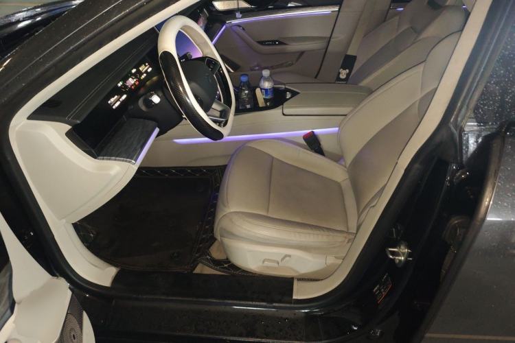 Used NETA S 2022 Extended-Range Version 1160 km Range Rear-Wheel Drive Mid-Grade Left Front Seat