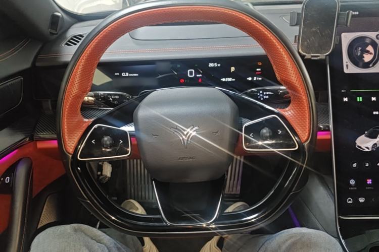 Used NETA S 2022 Extended-Range Version 1160 km Rear-Drive Big Edition Steering Wheel