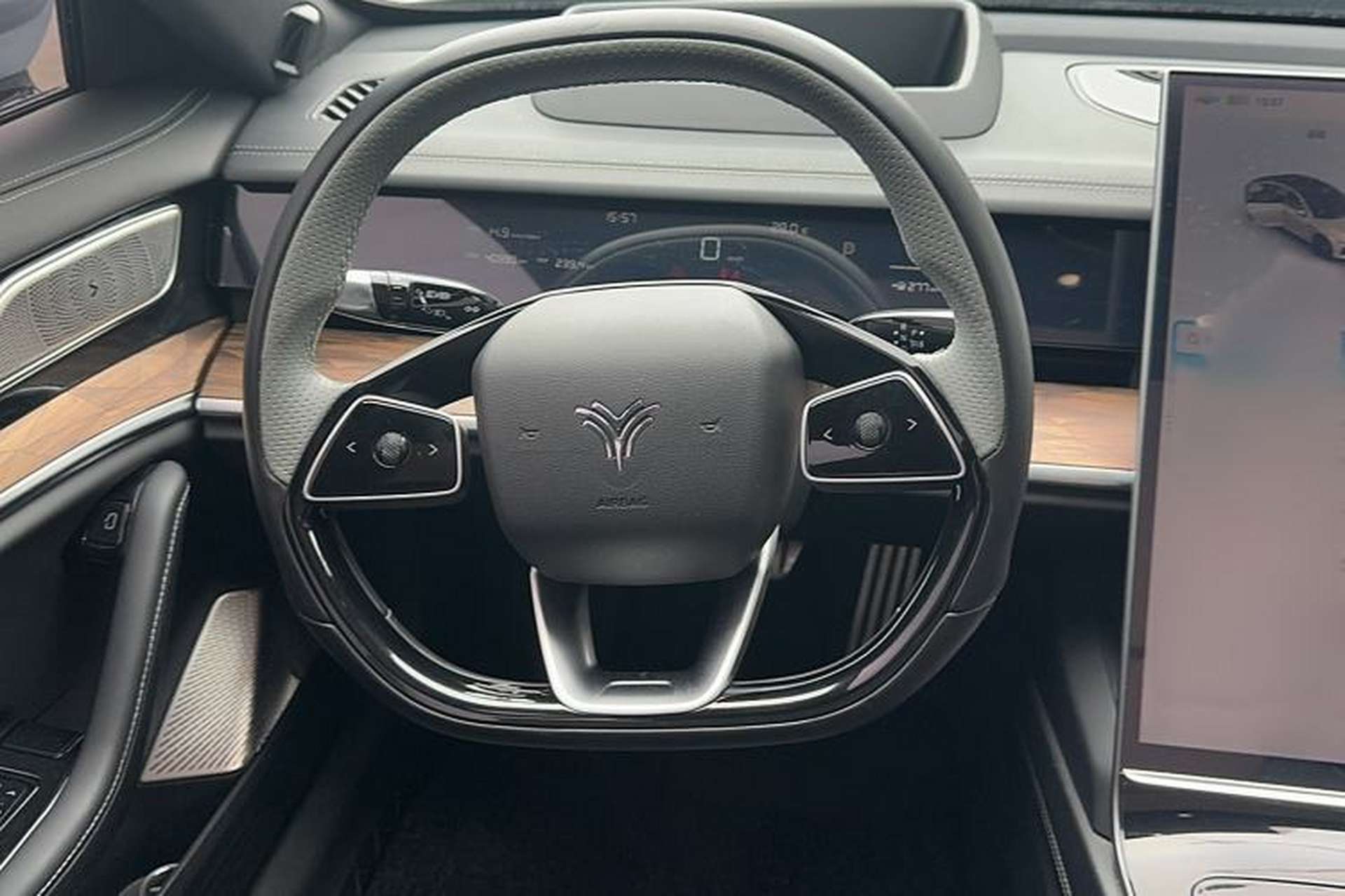 Used NETA S 2022 Pure Electric 715 km Range Rear-Wheel Drive Mid-Range Version Steering Wheel