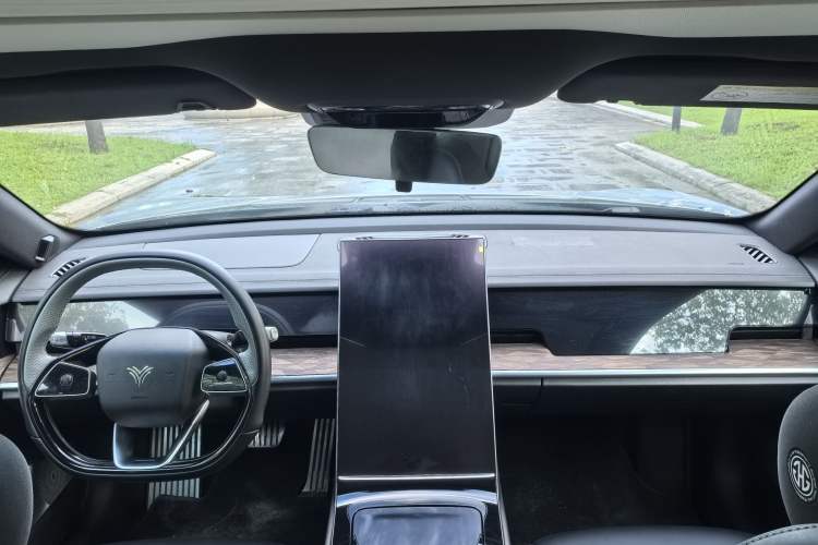 Used NETA S 2022 Extended-Range Version 1160 km Range Rear-Wheel-Drive Compact Edition Steering Wheel
