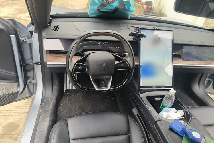Used NETA S 2022 Extended-Range Version 1160 km Range Rear-Wheel Drive Mid-Grade Steering Wheel