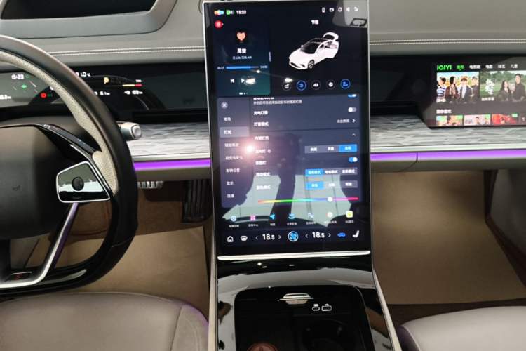 Used NETA S 2022 Extended-Range Version 1160 km Rear-Drive Big Edition Audio And AC Panel