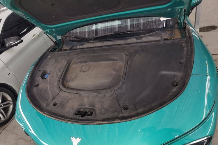 Used NETA S 2022 Extended-Range Version 1160 km Range Rear-Wheel Drive Mid-Grade Engine Bay