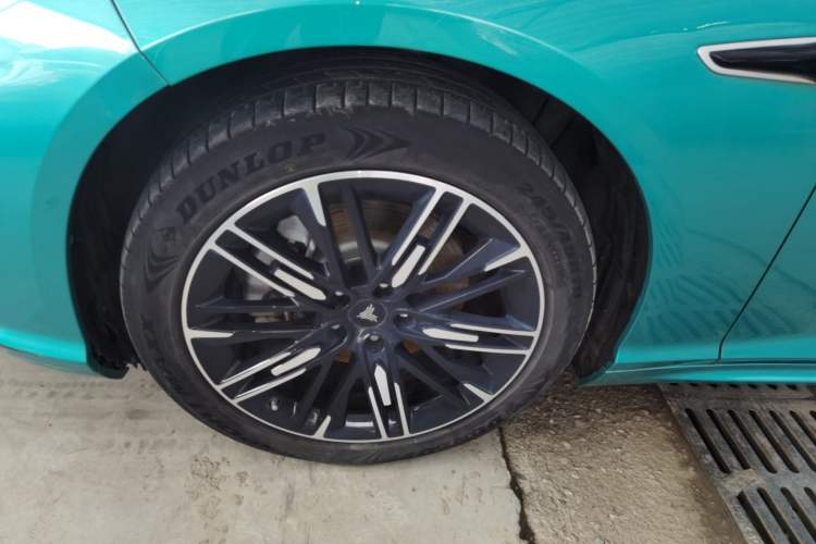 Used NETA S 2022 Extended-Range Version 1160 km Range Rear-Wheel Drive Mid-Grade Exterior 7