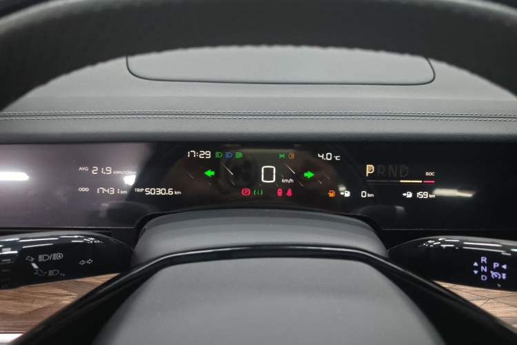 Used NETA S 2022 Extended-Range Version 1160 km Range Rear-Wheel-Drive Compact Edition Instrument Cluster