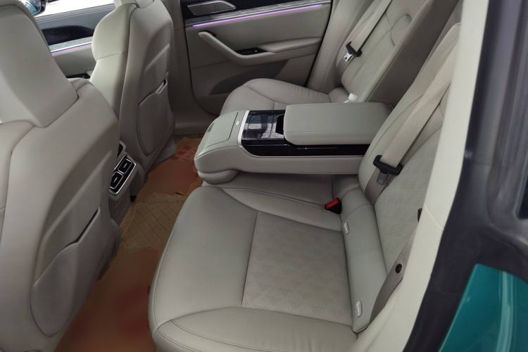 Used NETA S 2022 Extended-Range Version 1160 km Range Rear-Wheel Drive Mid-Grade Interior 4