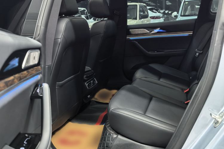 Used NETA S 2022 Extended-Range Version 1160 km Range Rear-Wheel-Drive Compact Edition Interior 4