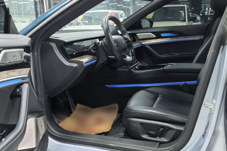 Used NETA S 2022 Extended-Range Version 1160 km Range Rear-Wheel-Drive Compact Edition Left Front Seat