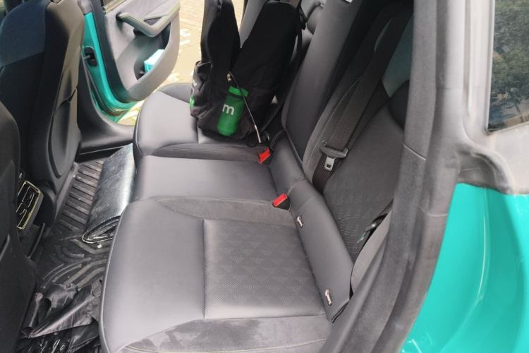 Used NETA S 2022 All-Electric 650 km Four-Wheel Drive Flagship Edition Left Rear Seat