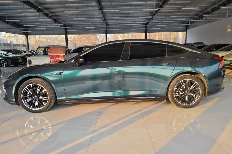 Used NETA S 2022 Extended-Range Version 1160 km Range Rear-Wheel-Drive Compact Edition Left Side