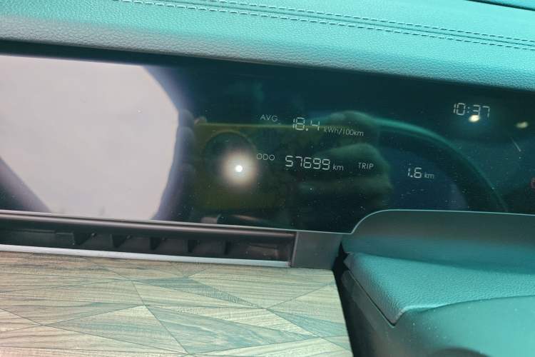 Used NETA S 2022 All-Electric 650 km Four-Wheel Drive Premium Version Odometer Close Up