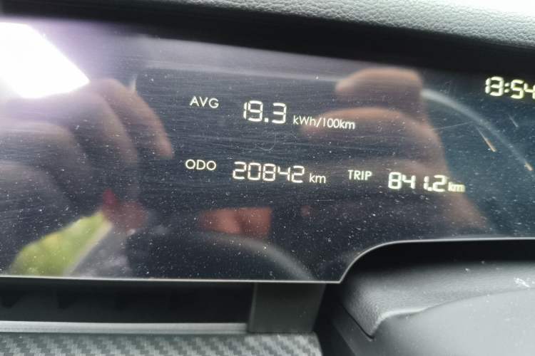 Used NETA S 2022 All-Electric 650 km Four-Wheel Drive Flagship Edition Odometer Close Up