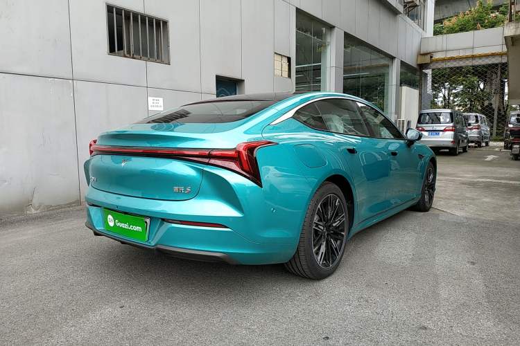 Used NETA S 2022 Pure Electric 715 km Range Rear-Wheel Drive Mid-Range Version Rear Right 45 Deg