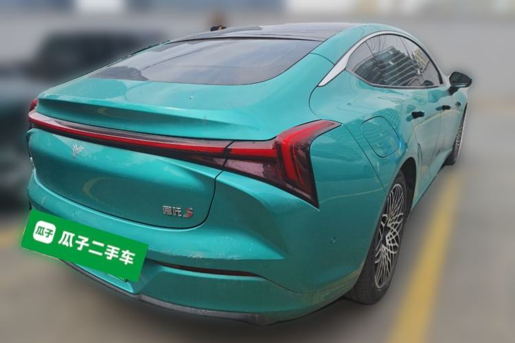 Used NETA S 2022 Pure Electric 715 km Range Rear-Wheel Drive Mid-Range Version Rear Right 45 Deg