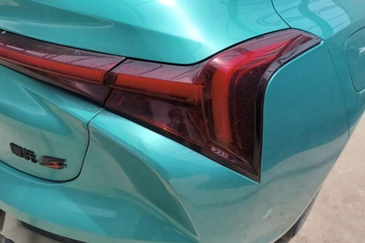 Used NETA S 2022 All-Electric 650 km Four-Wheel Drive Flagship Edition Right Rear Taillight