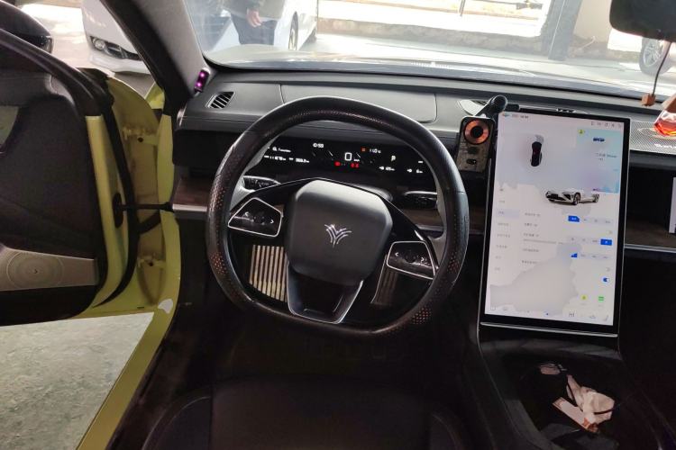 Used NETA S 2022 Extended-Range Version 1160 km Range Rear-Wheel Drive Mid-Grade Steering Wheel