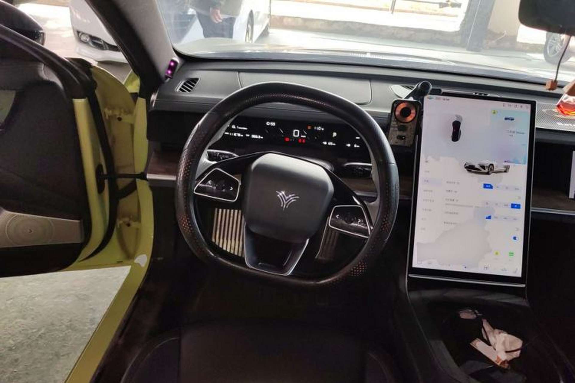 Used NETA S 2022 Extended-Range Version 1160 km Range Rear-Wheel Drive Mid-Grade Steering Wheel