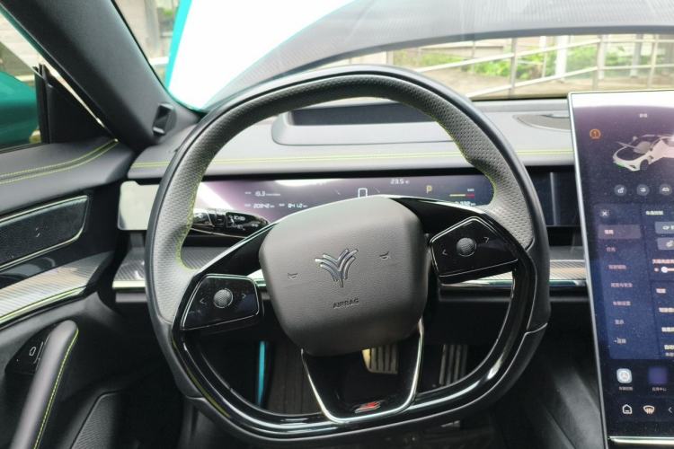 Used NETA S 2022 All-Electric 650 km Four-Wheel Drive Flagship Edition Steering Wheel
