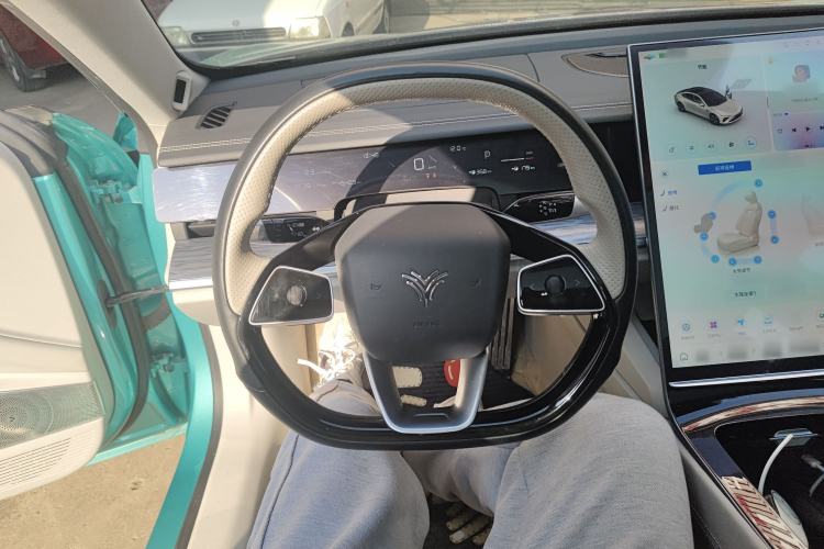 Used NETA S 2022 Extended-Range Version 1160 km Range Rear-Wheel Drive Mid-Grade Steering Wheel