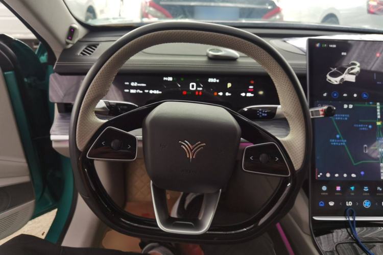 Used NETA S 2022 Extended-Range Version 1160 km Range Rear-Wheel Drive Mid-Grade Steering Wheel