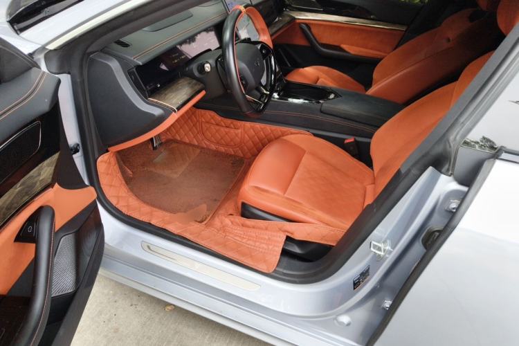 Used NETA S 2022 Extended-Range Version 1160 km Rear-Drive Big Edition Driver Seat