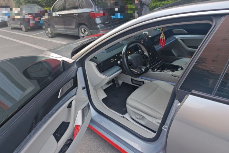 Used NETA S 2022 Pure Electric 715 km Range Rear-Wheel Drive Mid-Range Version Driver Seat