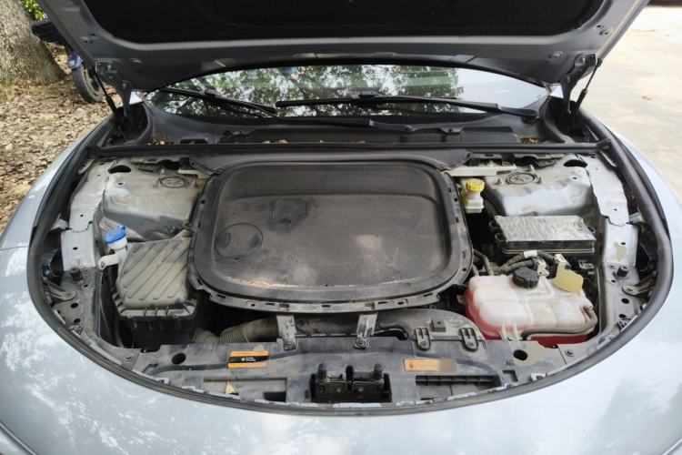 Used NETA S 2022 Extended-Range Version 1160 km Rear-Drive Big Edition Engine Bay