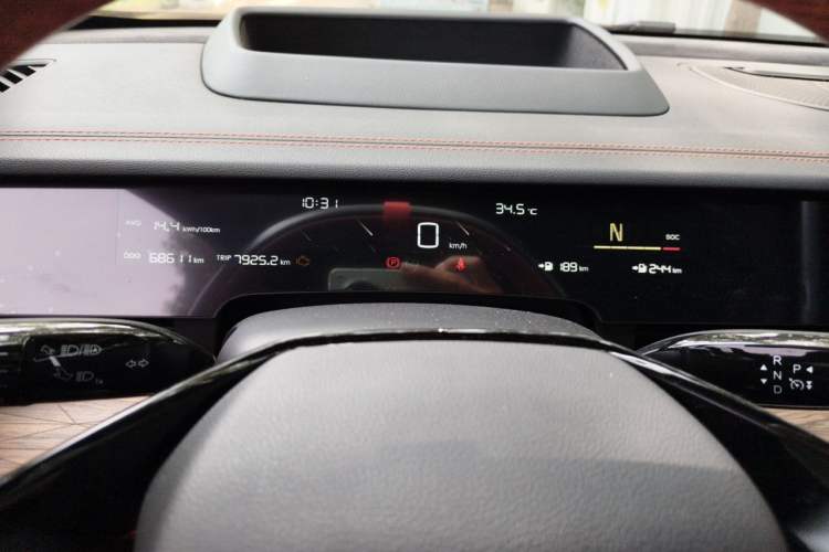 Used NETA S 2022 Extended-Range Version 1160 km Rear-Drive Big Edition Instrument Cluster