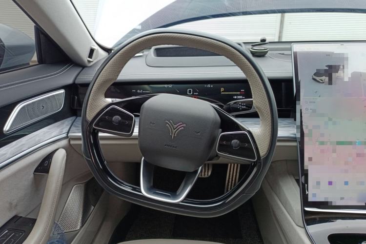 Used NETA S 2022 All-Electric 715 km Range Rear-Drive Deluxe Version Steering Wheel