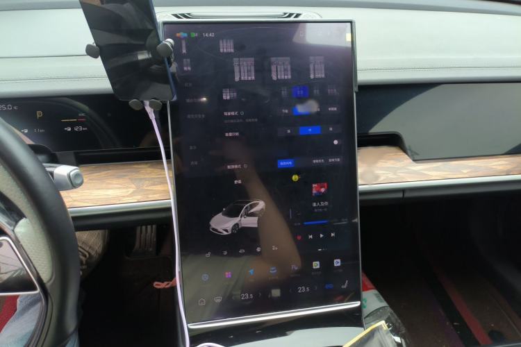 Used NETA S 2022 Extended-Range Version 1160 km Range Rear-Wheel-Drive Compact Edition Audio And AC Panel