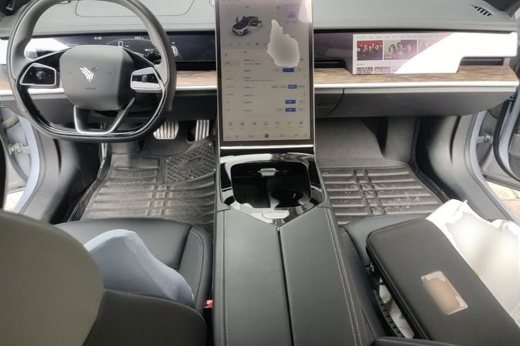 Used NETA S 2022 Extended-Range Version 1160 km Range Rear-Wheel Drive Mid-Grade Center Console