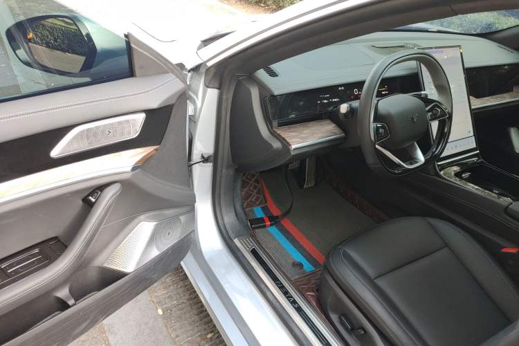 Used NETA S 2022 Extended-Range Version 1160 km Range Rear-Wheel-Drive Compact Edition Driver Seat