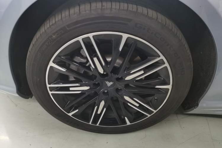 Used NETA S 2022 Extended-Range Version 1160 km Range Rear-Wheel-Drive Compact Edition Exterior 2