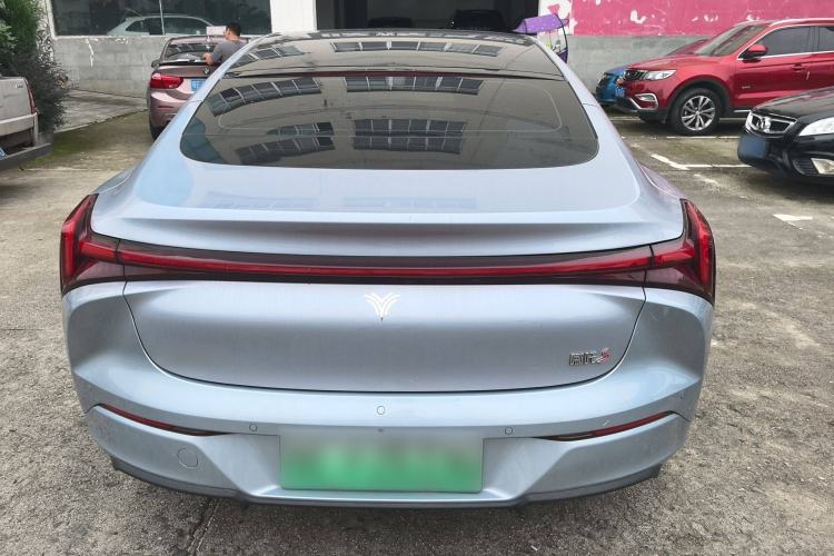 Used NETA S 2022 Extended-Range Version 1160 km Range Rear-Wheel Drive Mid-Grade Exterior 4