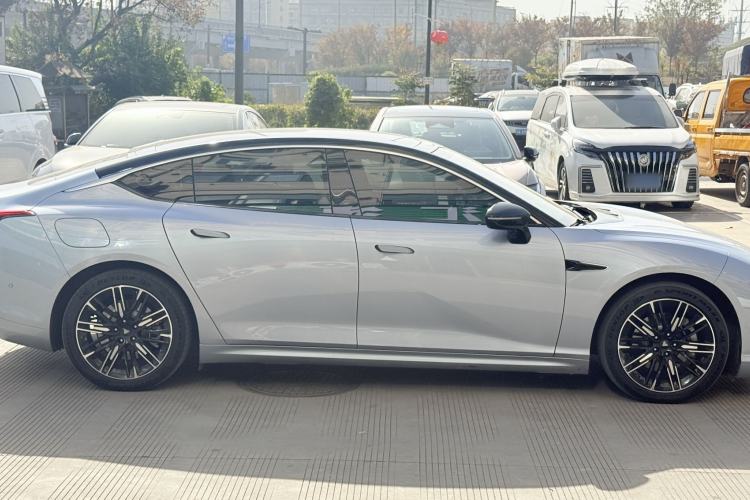 Used NETA S 2022 Extended-Range Version 1160 km Range Rear-Wheel Drive Mid-Grade Exterior 4