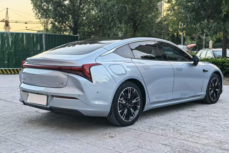 Used NETA S 2022 Extended-Range Version 1160 km Range Rear-Wheel-Drive Compact Edition Exterior 6