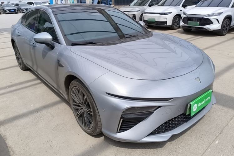 Used NETA S 2022 Extended-Range Version 1160 km Range Rear-Wheel Drive Mid-Grade Front Right 45 Deg