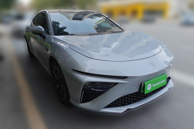 Used NETA S 2022 Pure Electric 715 km Range Rear-Wheel Drive Mid-Range Version Front Right 45 Deg
