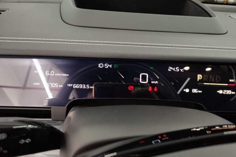 Used NETA S 2022 Extended-Range Version 1160 km Rear-Drive Big Edition Instrument Cluster