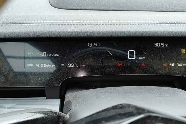 Used NETA S 2022 Extended-Range Version 1160 km Range Rear-Wheel Drive Mid-Grade Instrument Cluster