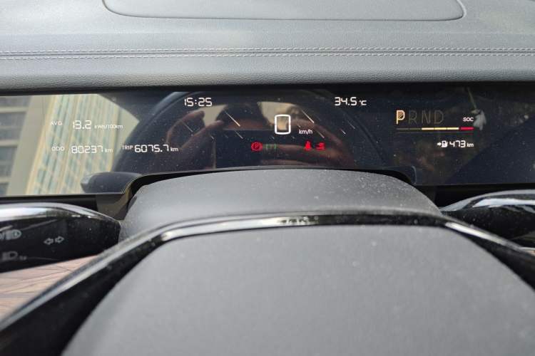 Used NETA S 2022 Pure Electric 715 km Range Rear-Wheel Drive Mid-Range Version Instrument Cluster