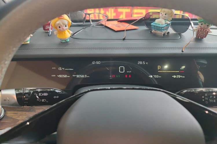 Used NETA S 2022 Extended-Range Version 1160 km Range Rear-Wheel-Drive Compact Edition Instrument Cluster