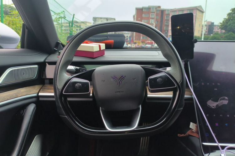 Used NETA S 2022 Extended-Range Version 1160 km Range Rear-Wheel-Drive Compact Edition Interior 1