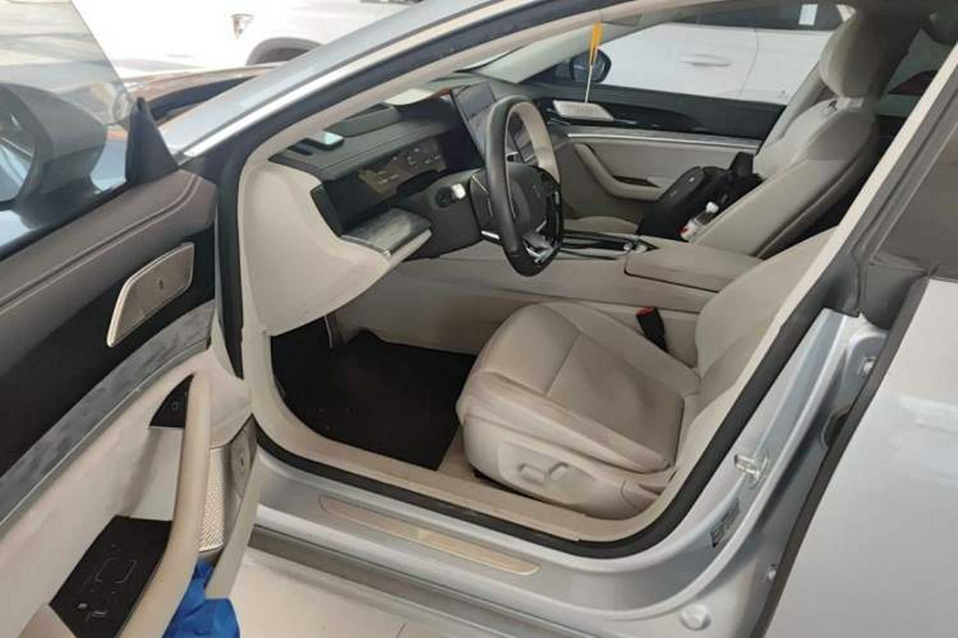 Used NETA S 2022 Extended-Range Version 1160 km Rear-Drive Big Edition Interior 2