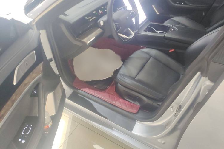 Used NETA S 2022 Extended-Range Version 1160 km Range Rear-Wheel-Drive Compact Edition Interior 2