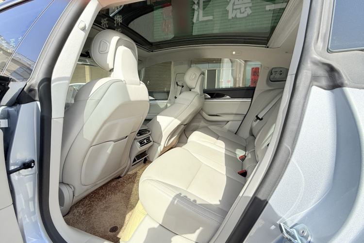 Used NETA S 2022 Extended-Range Version 1160 km Range Rear-Wheel Drive Mid-Grade Interior 5
