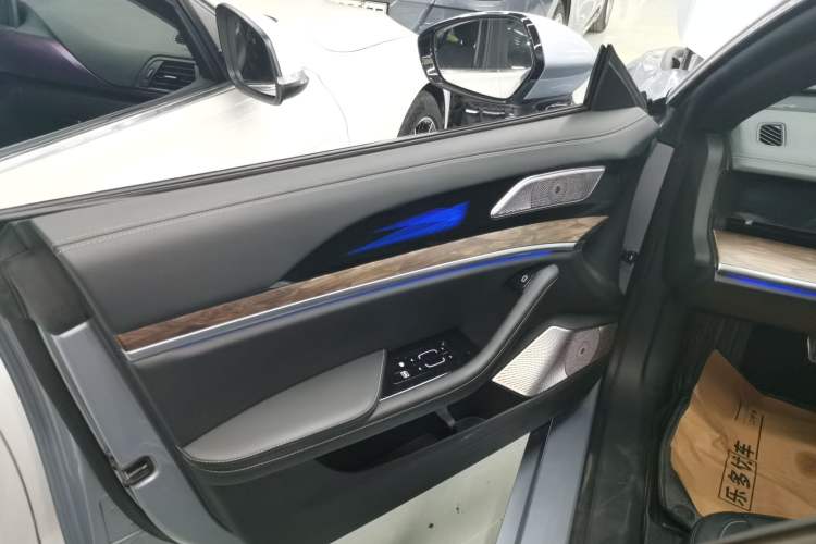 Used NETA S 2022 Extended-Range Version 1160 km Range Rear-Wheel-Drive Compact Edition Interior 7