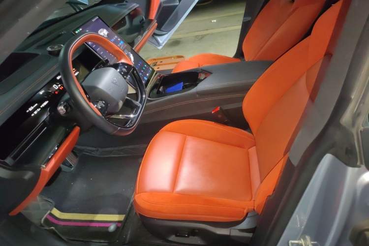 Used NETA S 2022 All-Electric 650 km Four-Wheel Drive Flagship Edition Left Front Seat