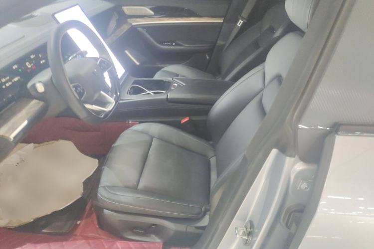 Used NETA S 2022 Extended-Range Version 1160 km Range Rear-Wheel-Drive Compact Edition Left Front Seat